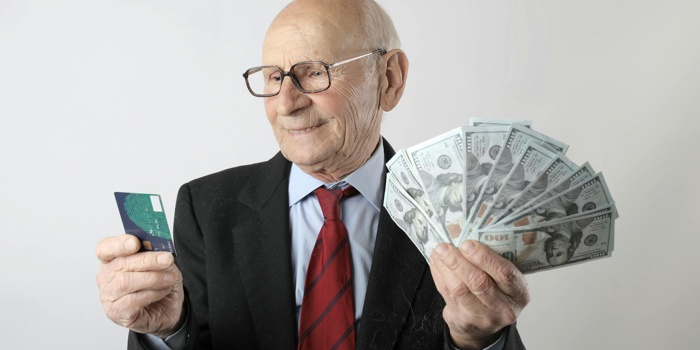 How to Diversify Retirement Income Beyond Pensions and Savings