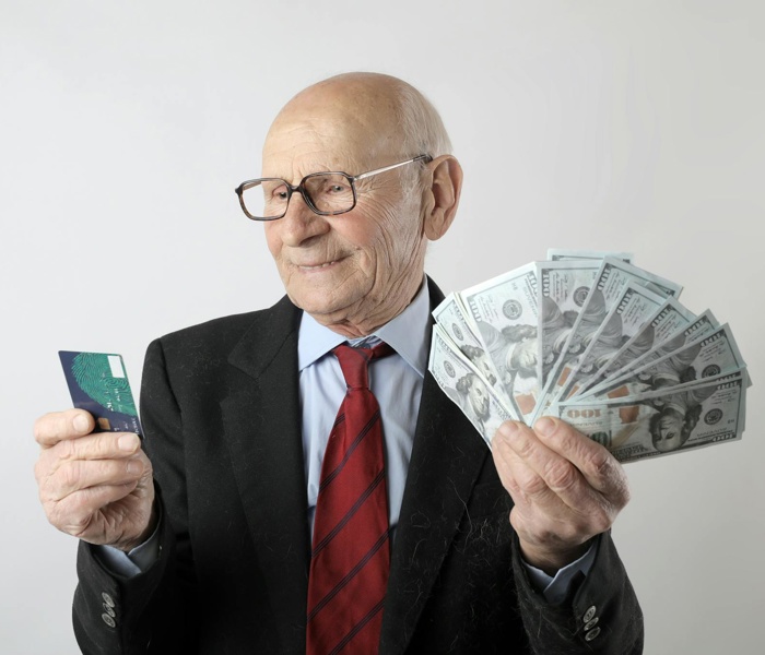 How to Diversify Retirement Income Beyond Pensions and Savings